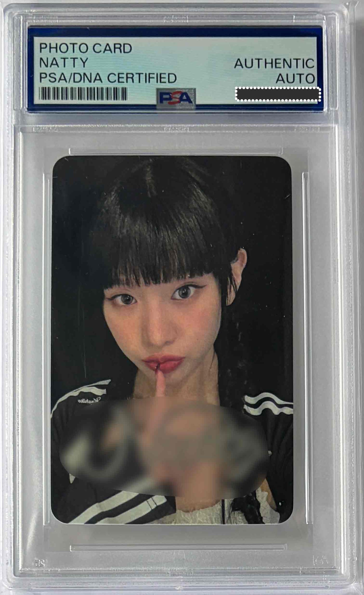KISS OF LIFE NATTY SIGNED PHOTOCARD PSA/DNA CERTIFIED