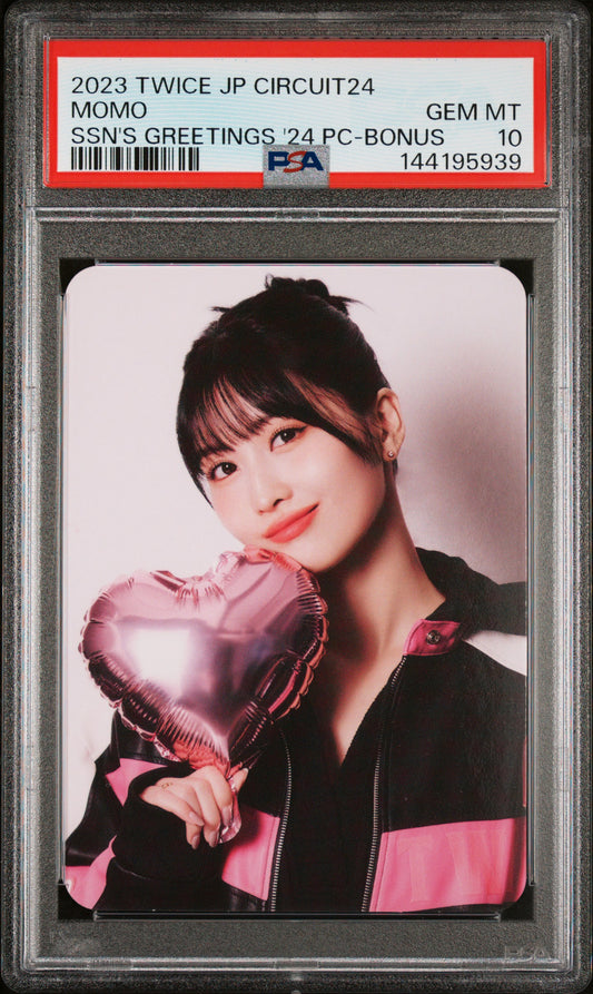 MOMO TWICE JP CIRCUIT 24 SEASON'S GREETINGS 2024 BONUS PHOTOCARD GEM MINT PSA 10