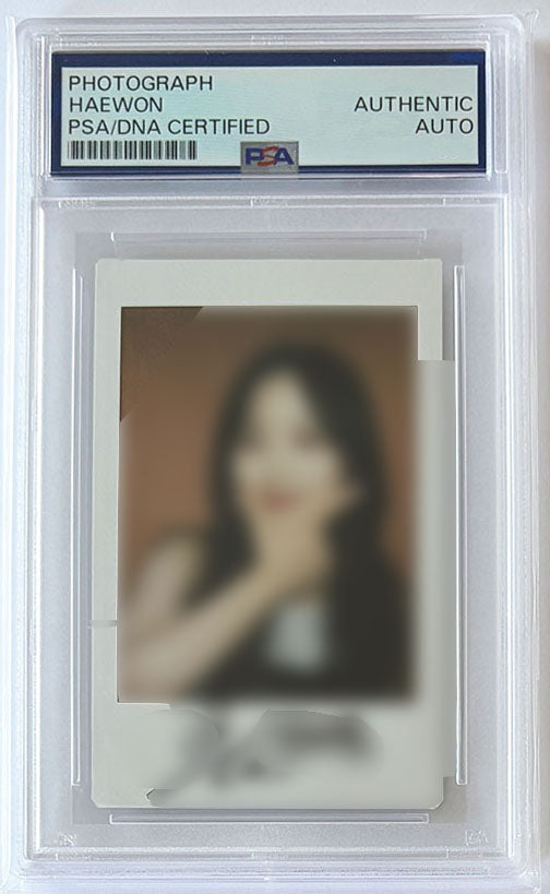 NMIXX HAEWON HAND-SIGNED ONE-OF-A-KIND POLAROID PSA/DNA AUTHENTICATED!!